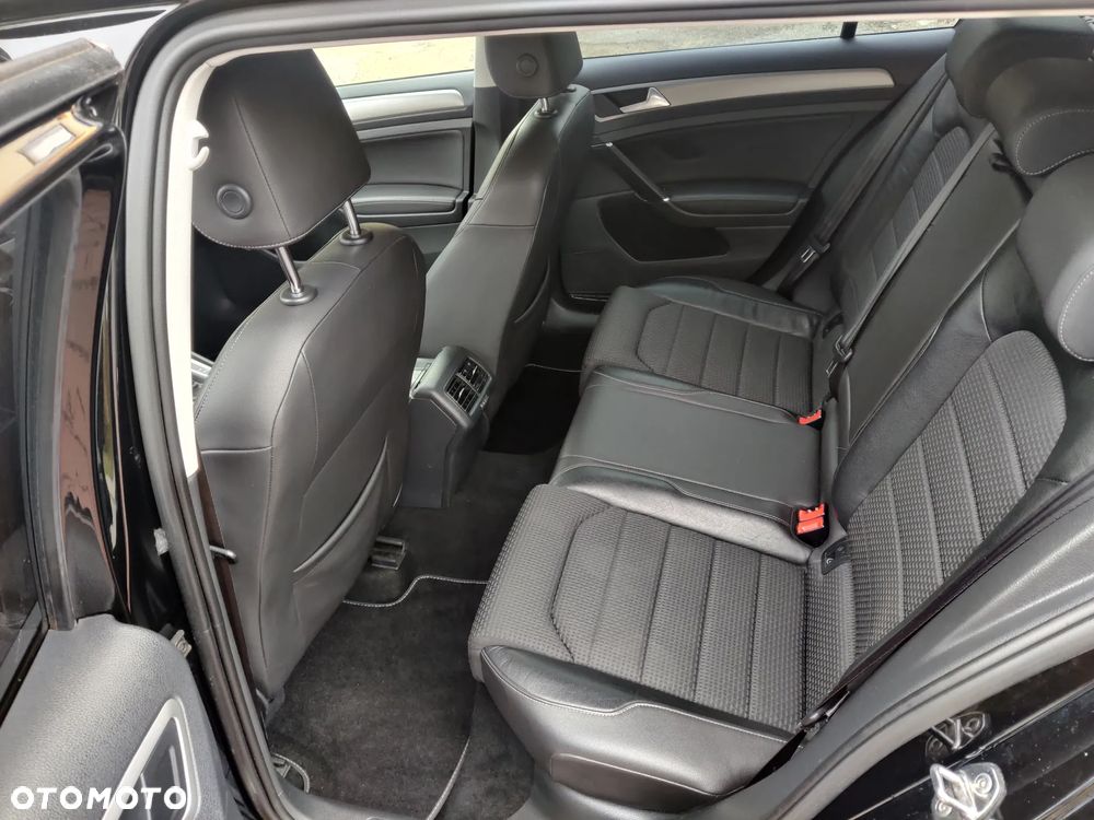 Volkswagen Golf Variant 1.6 TDI BlueMotion Technology DSG Comfortline - 19