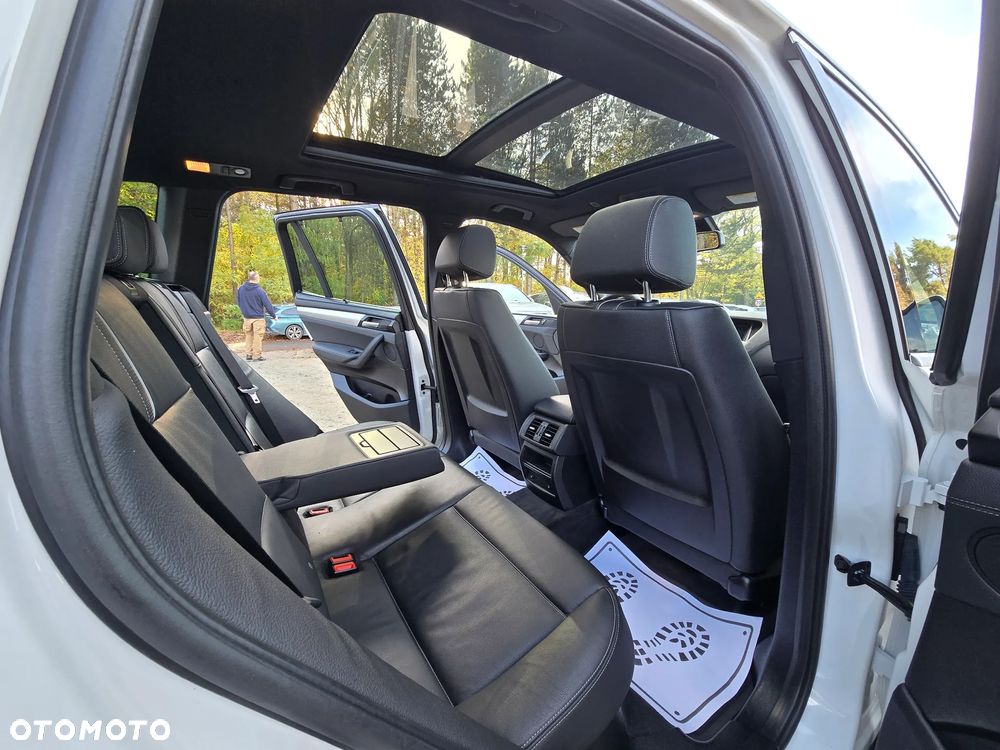 BMW X3 xDrive28i xLine - 22