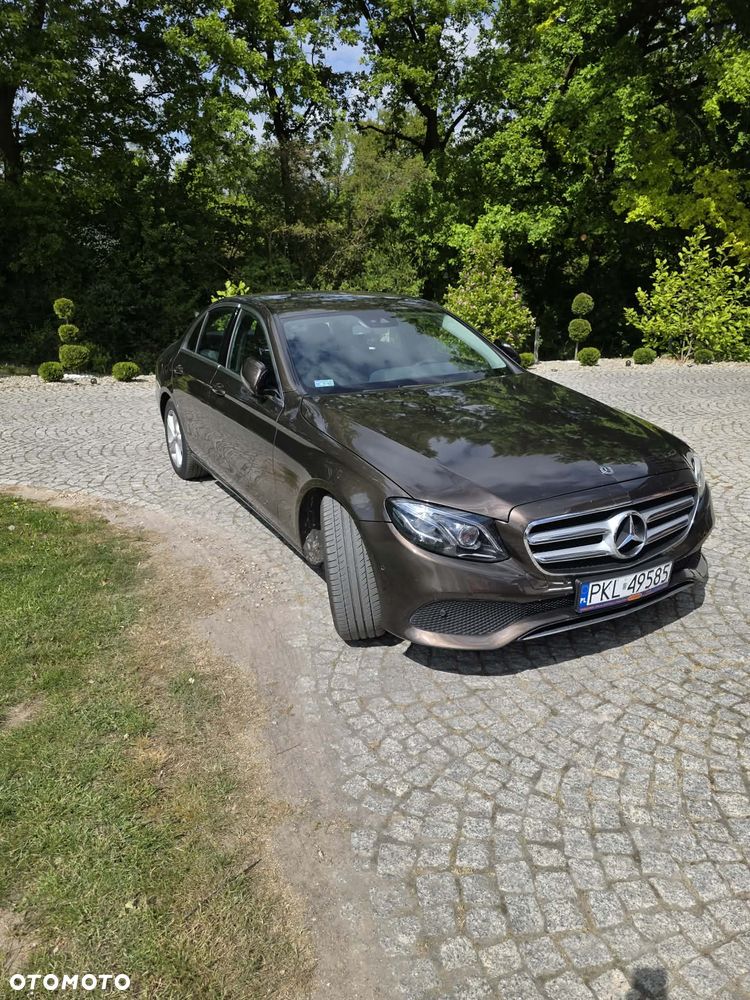 Mercedes-Benz Klasa E 220 d 9G-TRONIC - 3