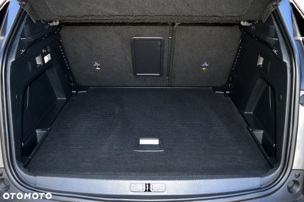Peugeot 3008 PureTech 130 Stop & Start GPF Allure - 36