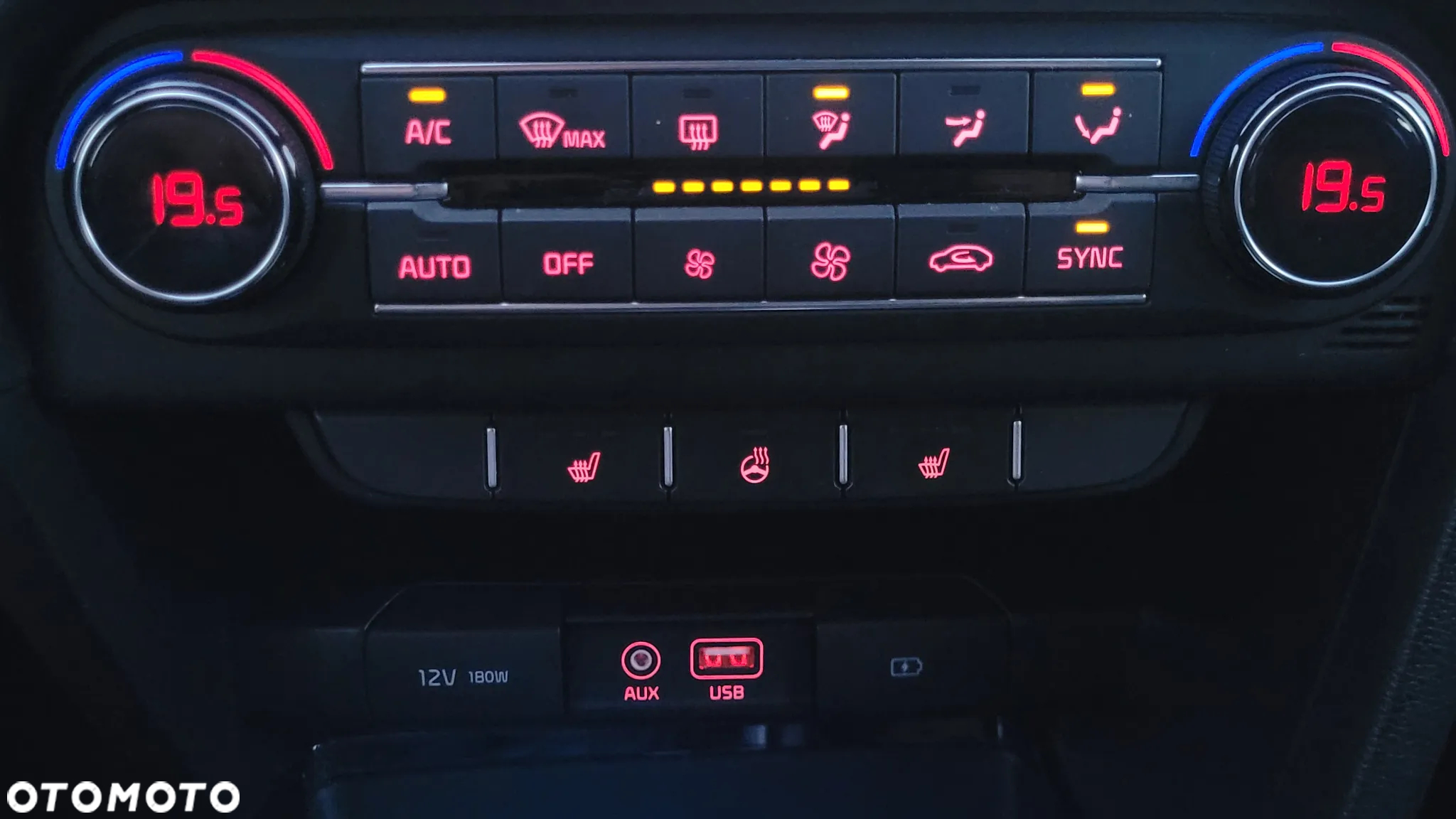 Kia Ceed - 28