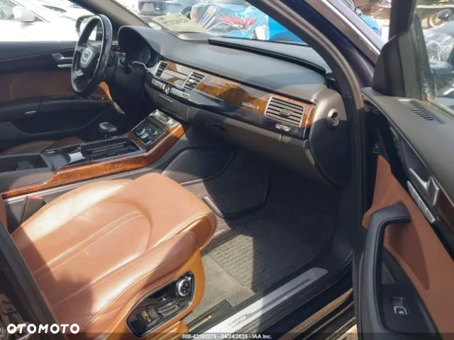 Audi A8 - 7