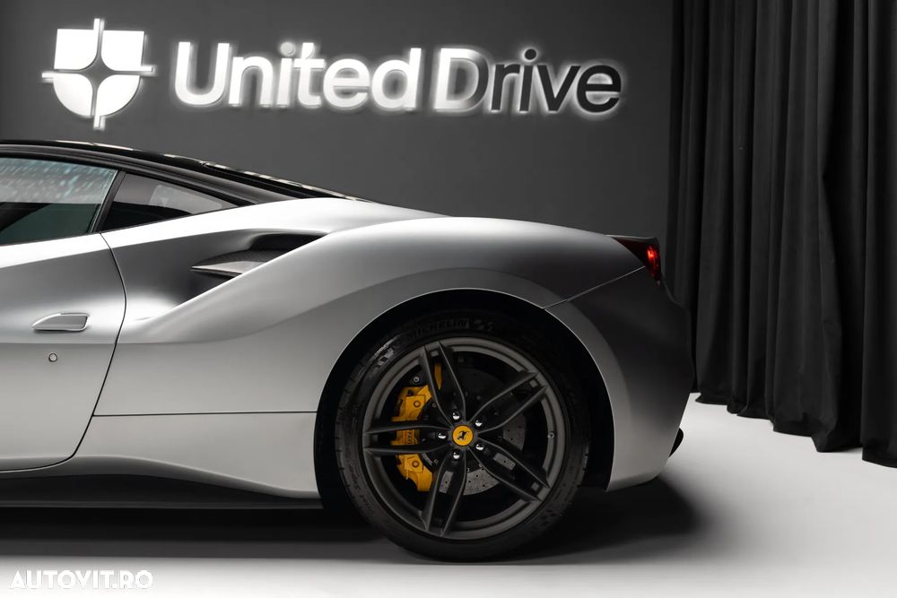Ferrari 488 GTB - 9