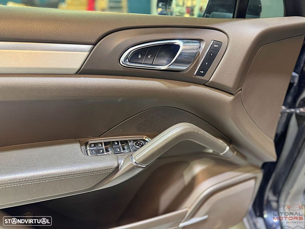 Porsche Cayenne Platinum Edition - 19