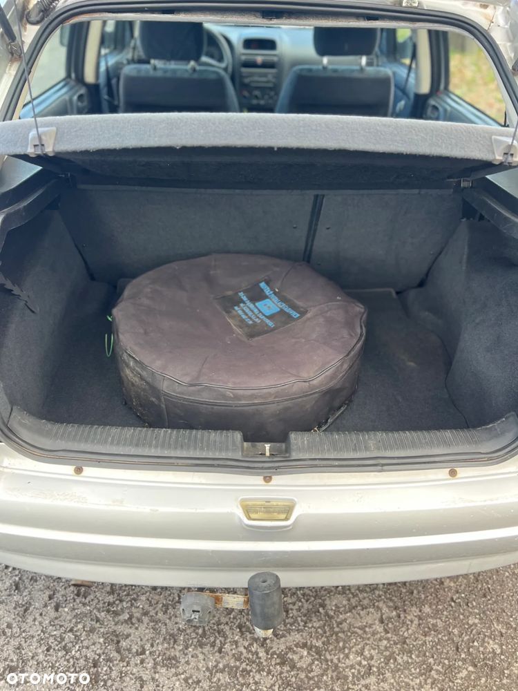 Opel Astra 1.6 - 11