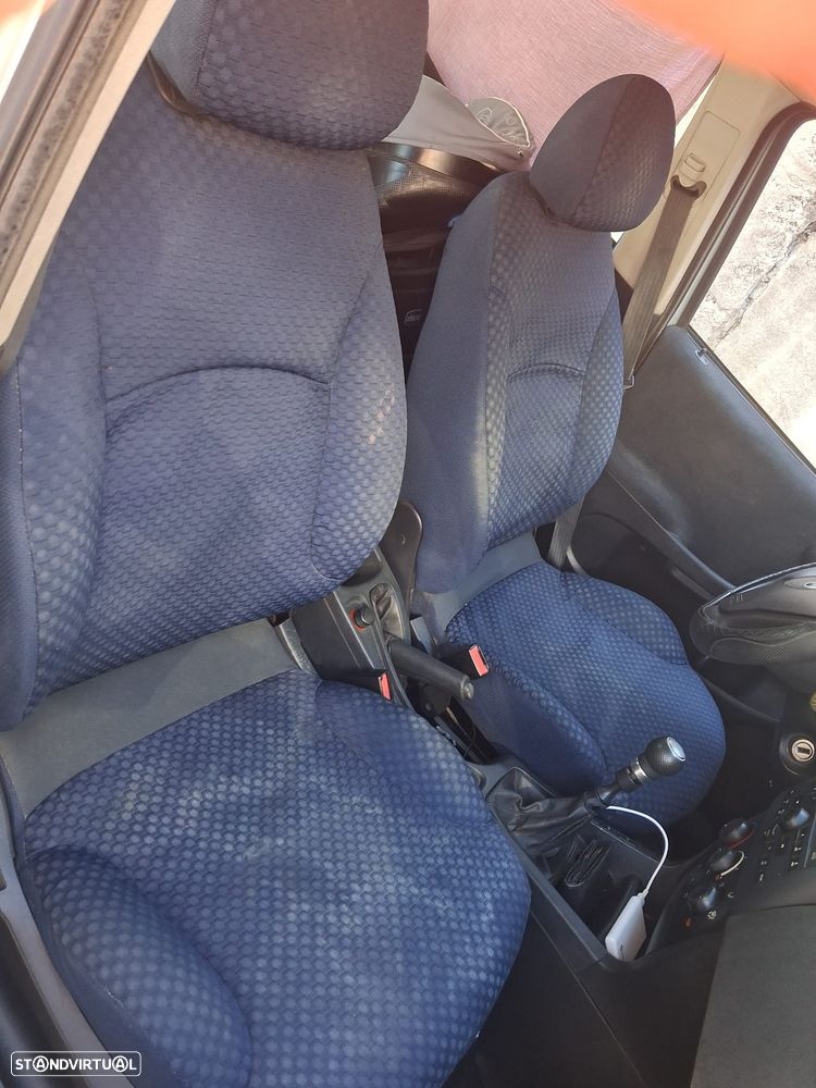 Fiat Stilo 80 16V Active - 10