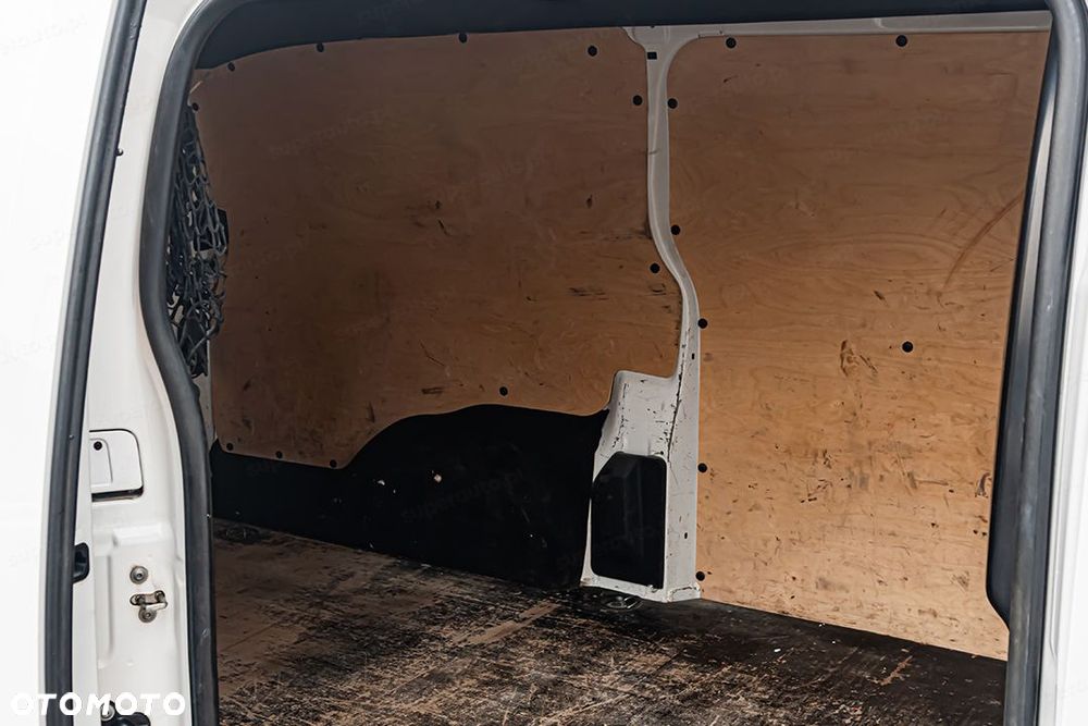 Opel Vivaro L2H1 2.0 144KM - 9