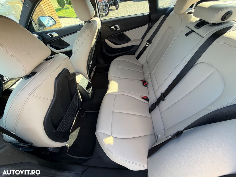 BMW Seria 2 218d Aut. M Sport - 20