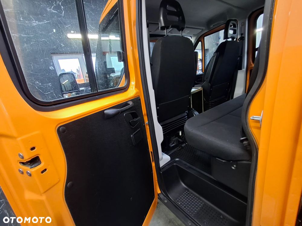 Iveco Daily 35-130 LIFT Doka Brygadówka Automat Hi Matic Plandeka Służba Drogowa Służba Autostradowa Hak Webasto Światła Ostrzegawcze Drogowy - 28