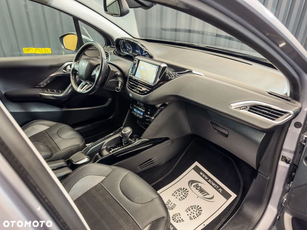 Peugeot 2008 BlueHDi FAP 120 STOP & START EAT6 Allure - 14