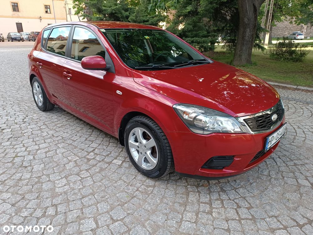 Kia Ceed 1.4 CVVT ISG Attract - 3