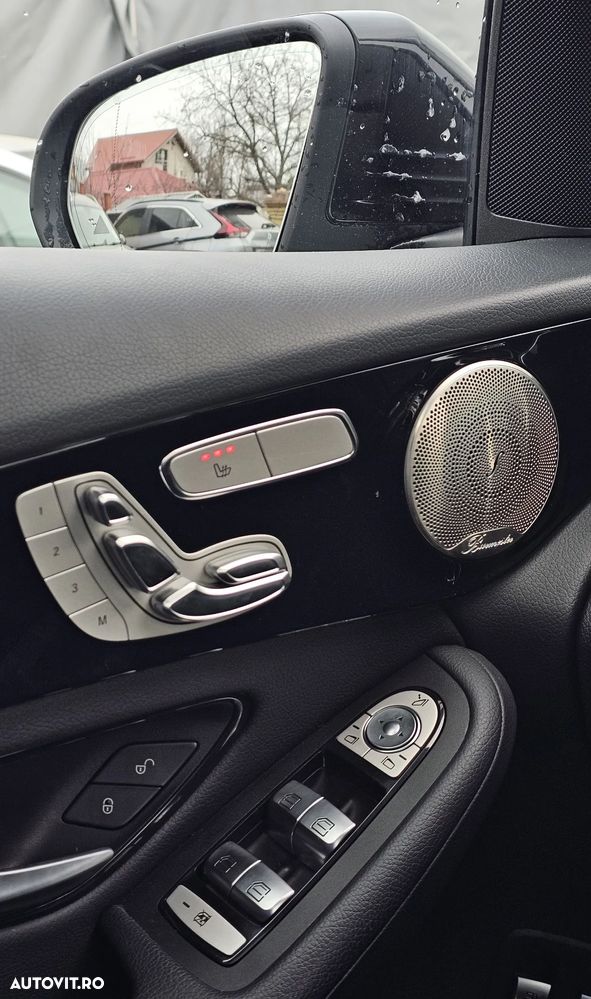 Mercedes-Benz GLC 300 e 4MATIC - 7