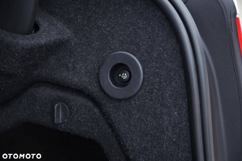 BMW Seria 3 318d - 40