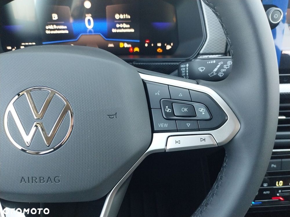 Volkswagen T-Cross - 13