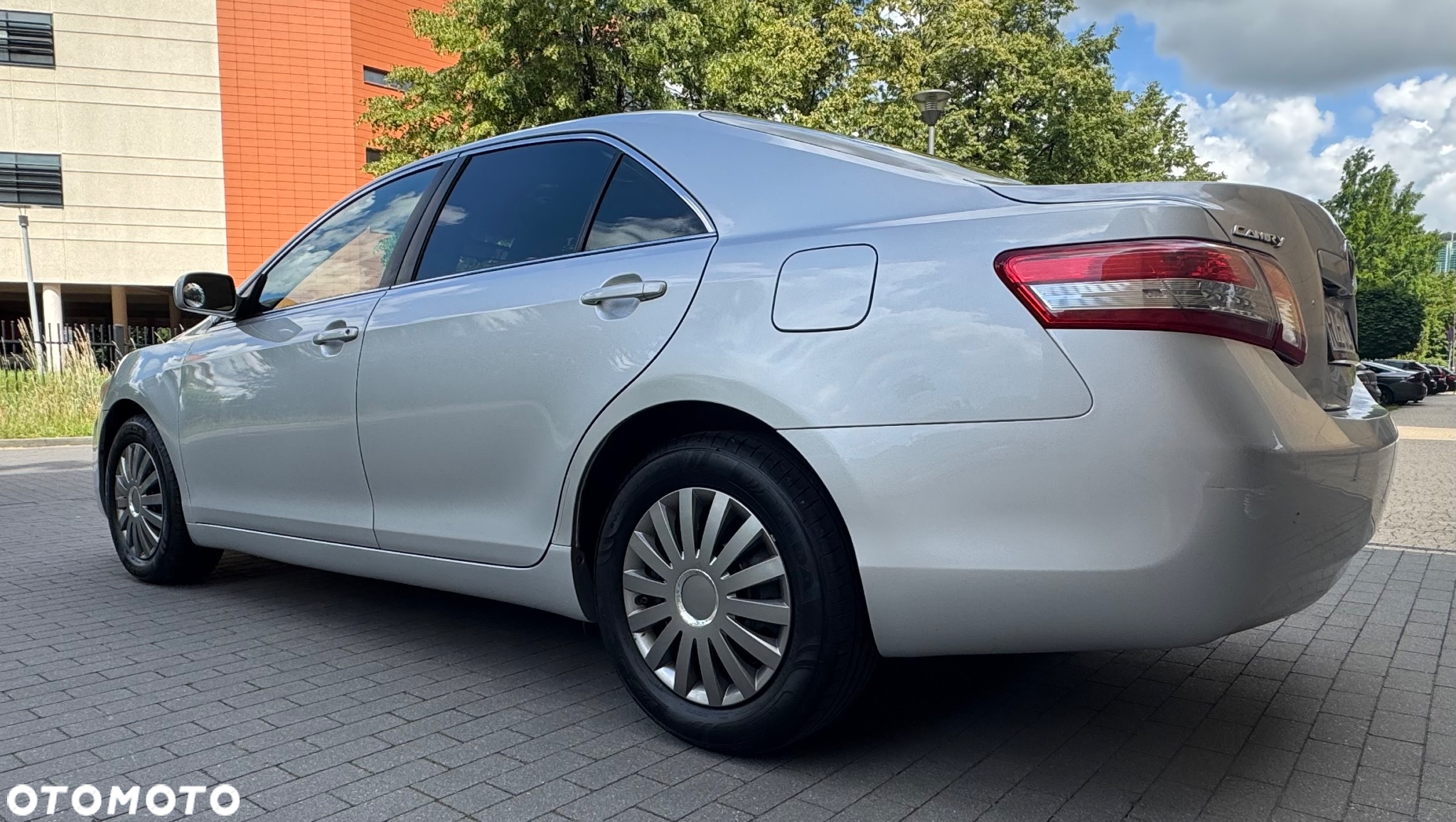 Toyota Camry 2.5 SE - 11