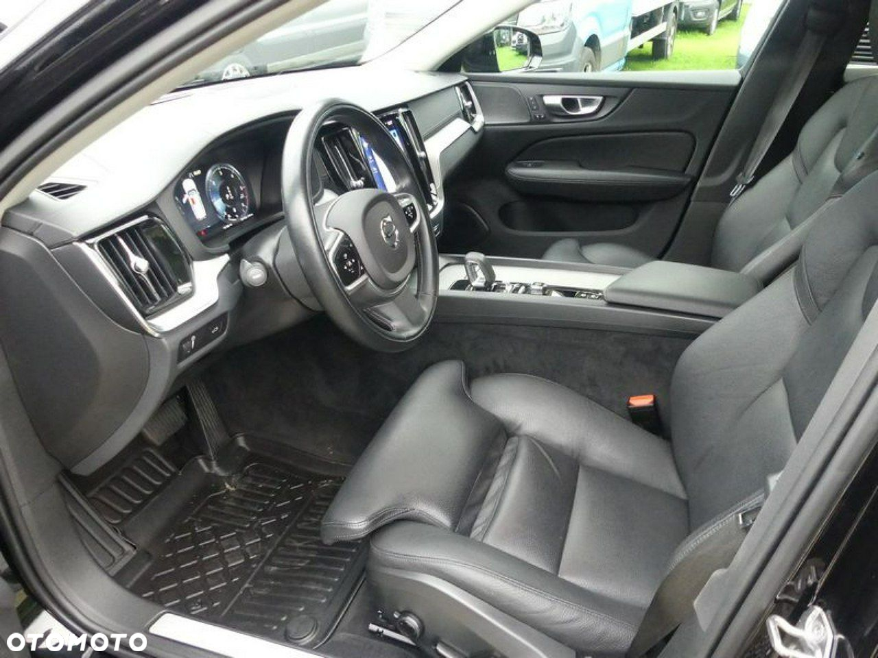 Volvo V60 Cross Country - 3