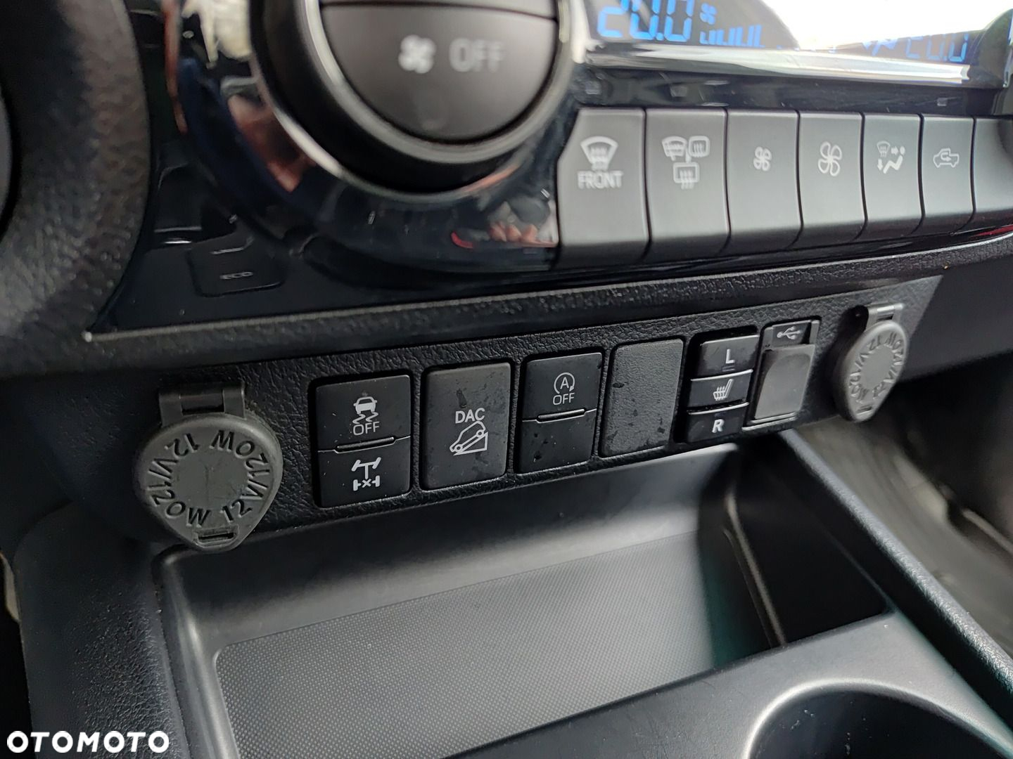 Toyota Hilux 2.8 D-4D Double Cab Invincible 4x4 - 22