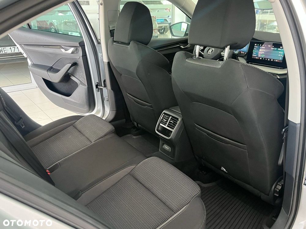 Skoda Octavia 1.5 TSI Business - 34