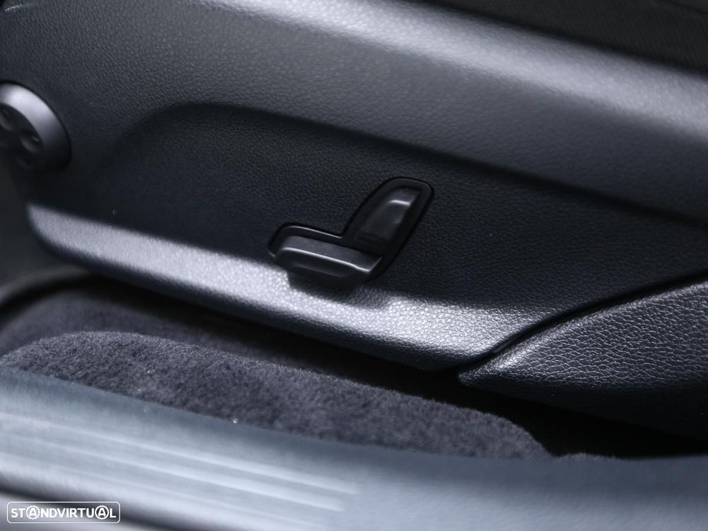 Mercedes-Benz E 300 de Avantgarde 4Matic - 22