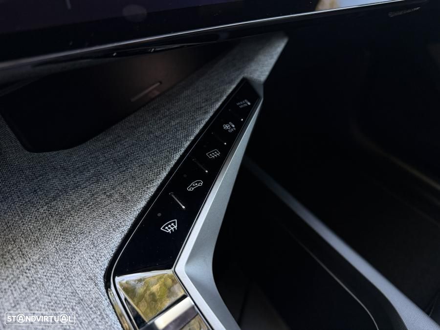Peugeot 3008 1.2 Hybrid Allure Pack e-DCS6 - 19