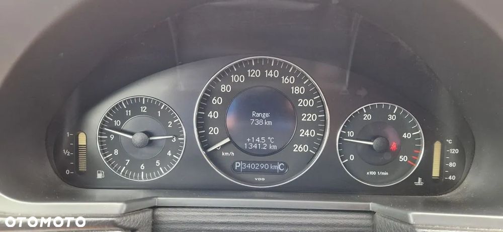 Mercedes-Benz Klasa E 220 T CDI Automatik Elegance - 16