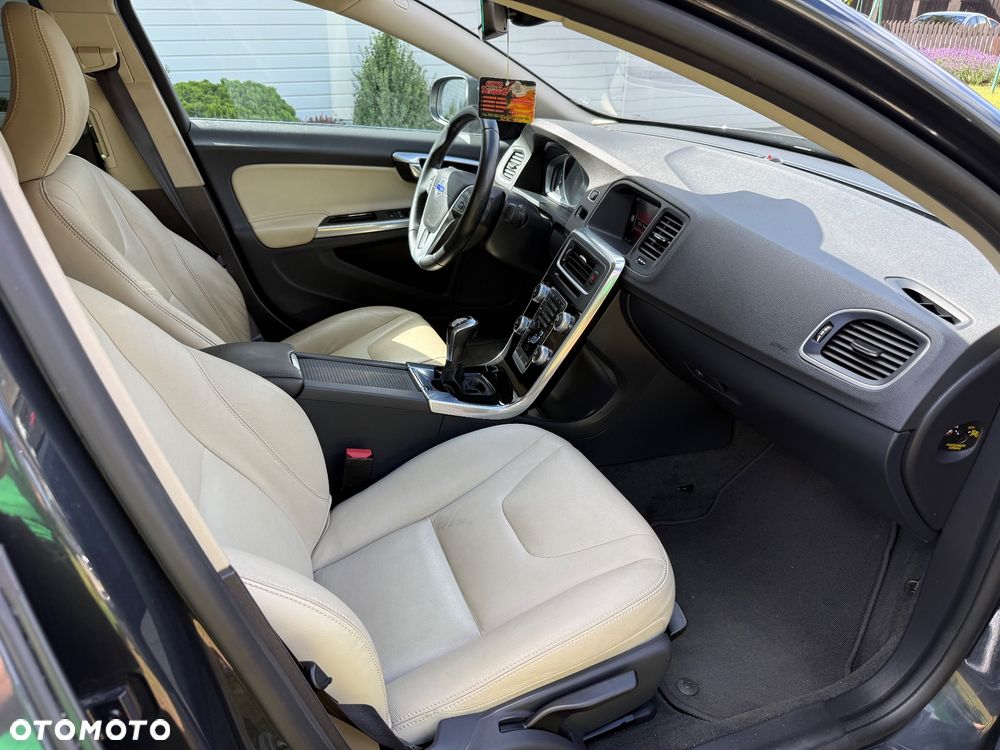 Volvo S60 D3 Drive-E R-Design Momentum - 21