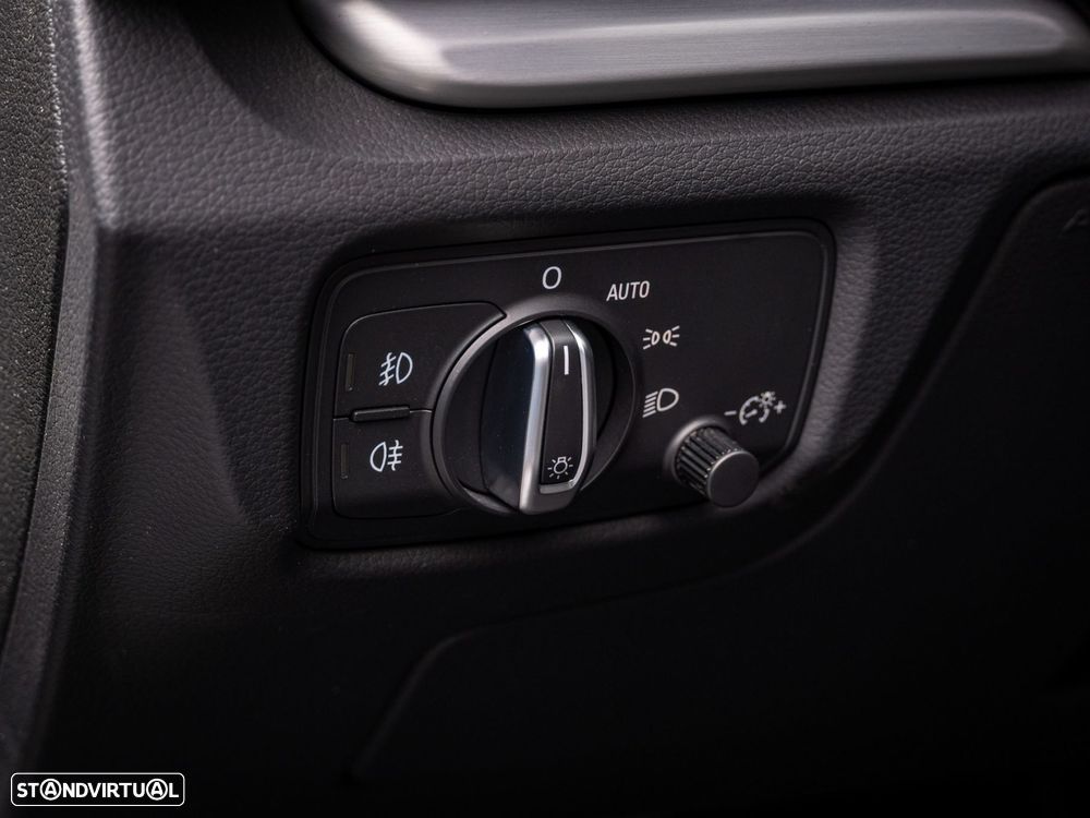 Audi A3 Sportback 2.0 TDI S-line S tronic - 9