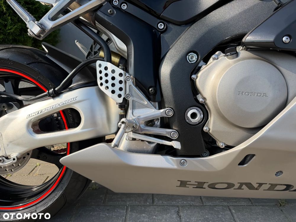 Honda CBR - 17