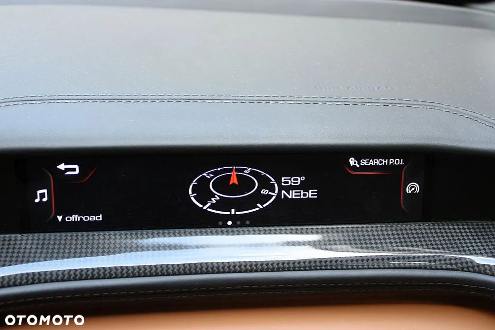 Ferrari GTC4Lusso - 25