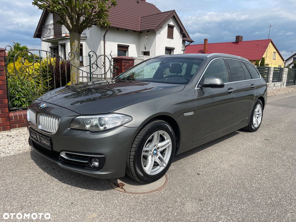 BMW Seria 5 525d Sport-Aut Modern Line - 2