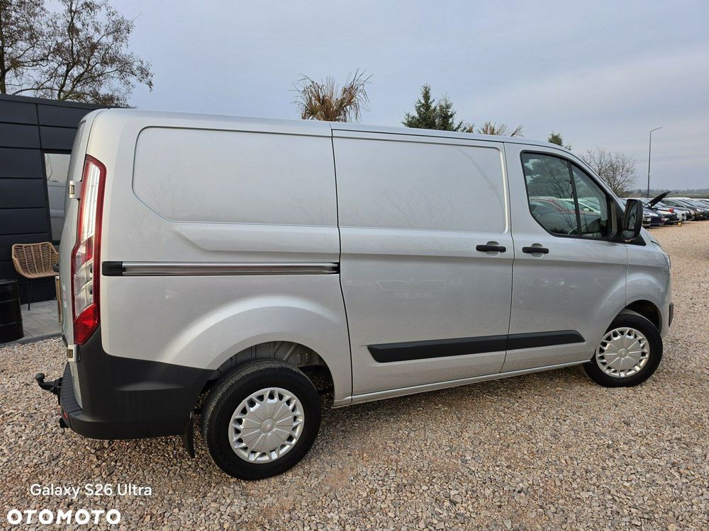 Ford Transit Custom - 19