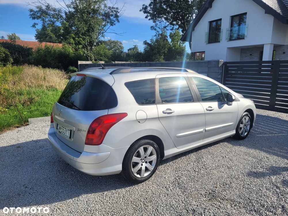 Peugeot 308 2012 photo 3