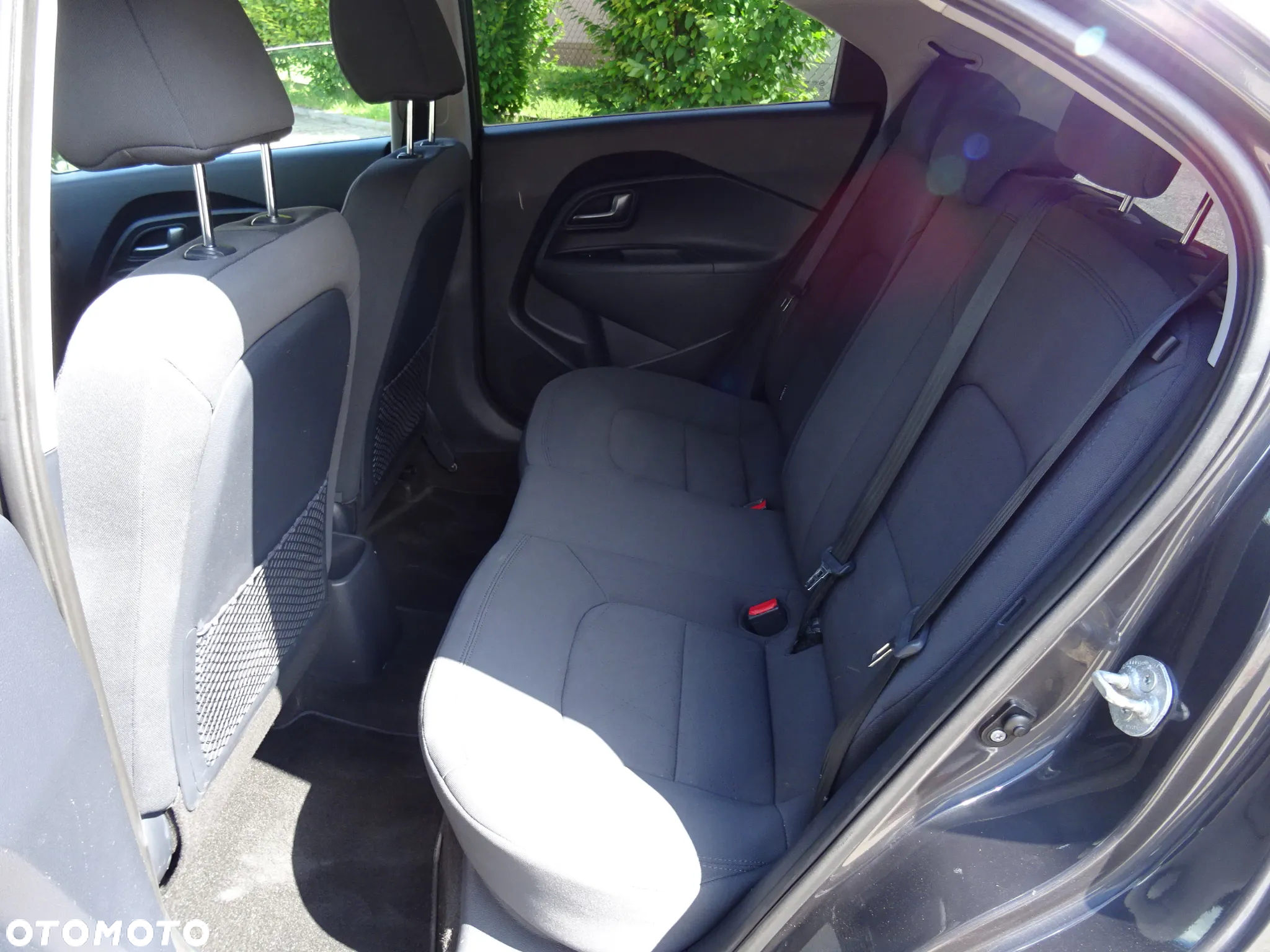 Kia Rio 1.2 XL - 10