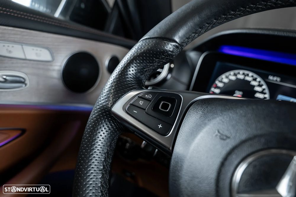 Mercedes-Benz E 300 9G-TRONIC AMG Line - 16