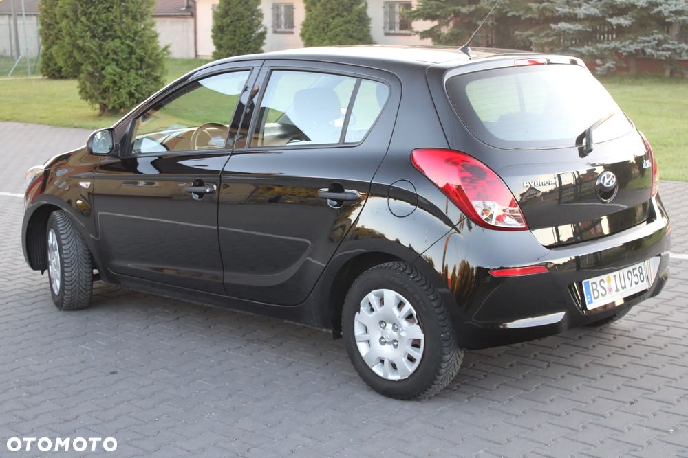 Hyundai i20 ver-1-4-150-jahre - 7