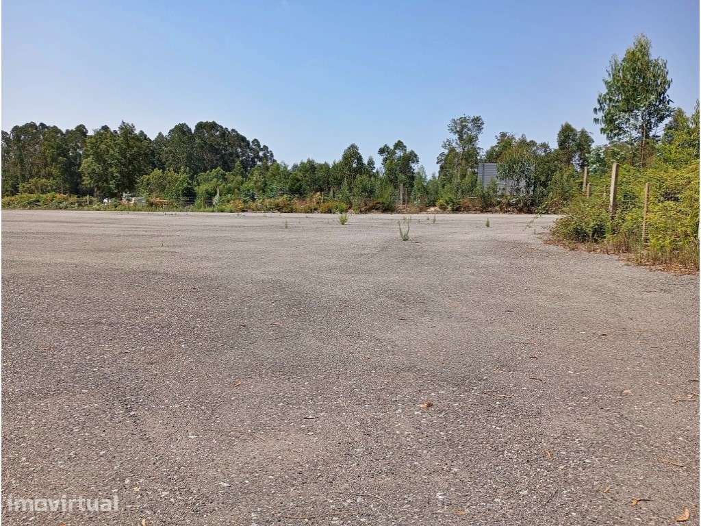 Terreno com 5800m2 para estaleiro ou exposição - Grande imagem: 4/6