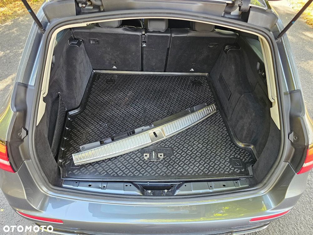 Mercedes-Benz Klasa E 200 d 9G-TRONIC - 35
