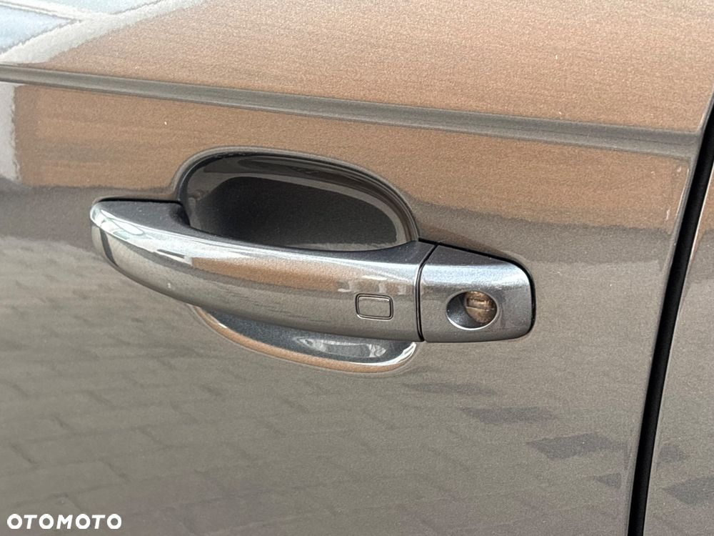 Audi A4 Avant 2.0 TDI DPF S line Sportpaket - 14