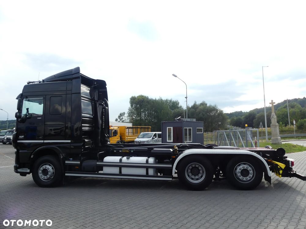 DAF XF 106.510 / 6x2 / HAKOWIEC / RETARDER / EURO 6 / OŚ SKRĘTNA / - 3