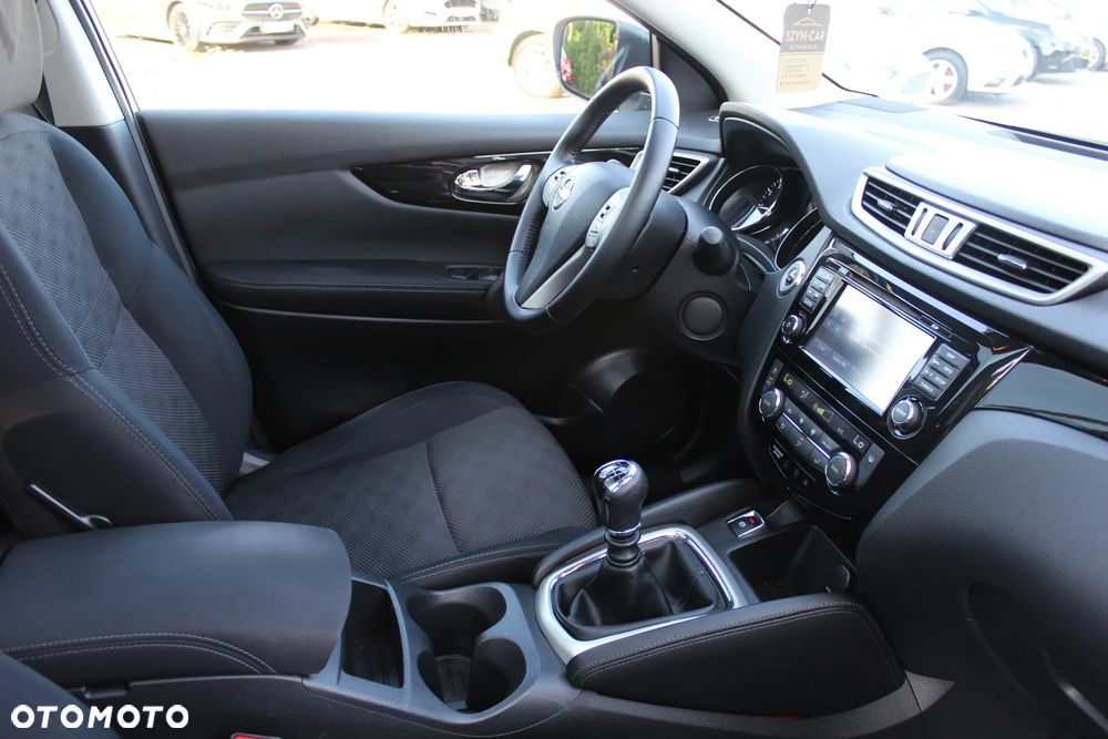 Nissan Qashqai 1.2 DIG-T Tekna - 24