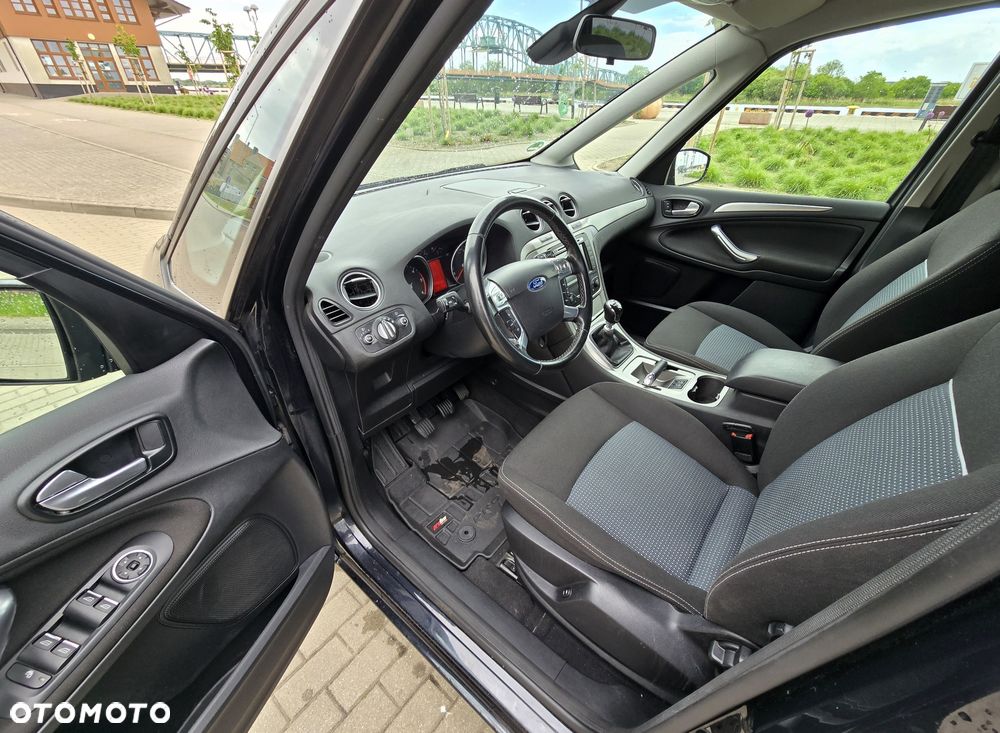 Ford Galaxy - 7