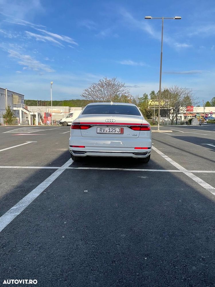 Audi A8 - 3
