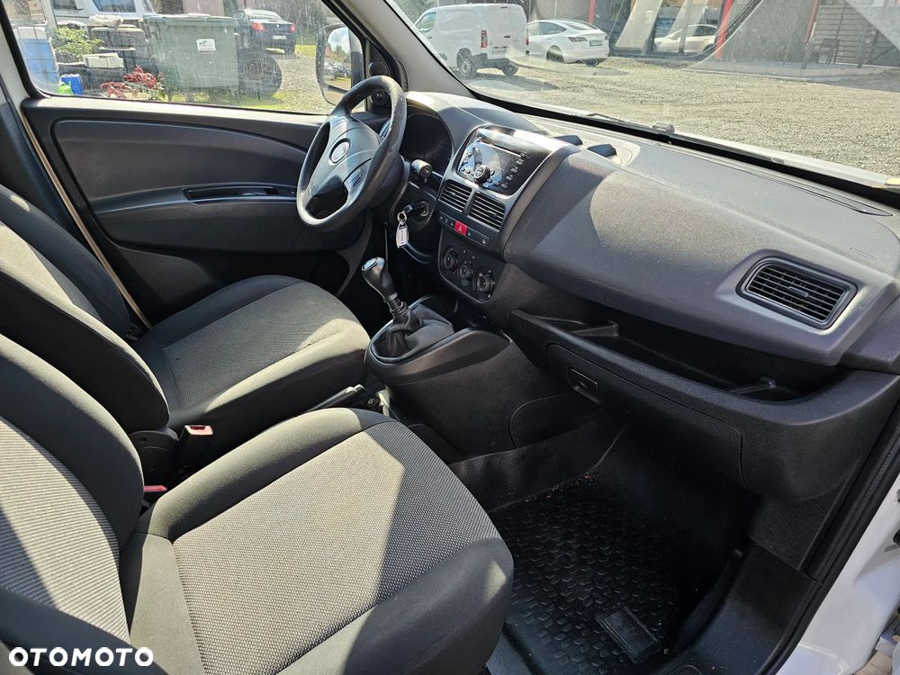 Fiat DOBLO CHLODNIA MROZNIA CARRIER+230V TEM - 18 C  EURO5 - 8