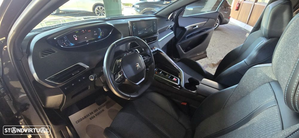 Peugeot 3008 1.6 Hybrid Allure Pack e-EAT8 - 11