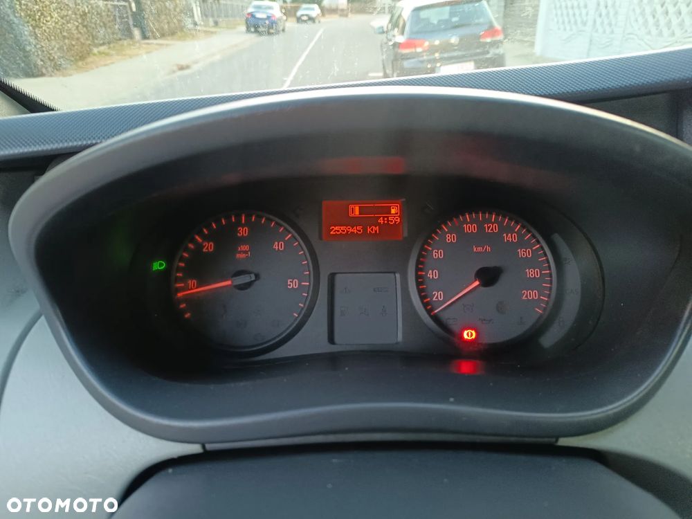 Opel Vivaro - 16