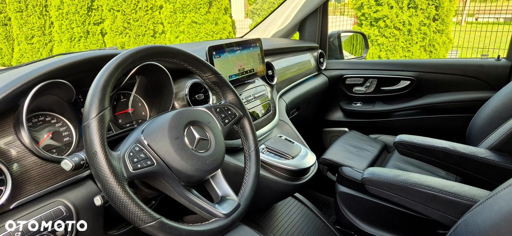Mercedes-Benz Klasa V 300 d Avantgarde 9G-Tronic - 27