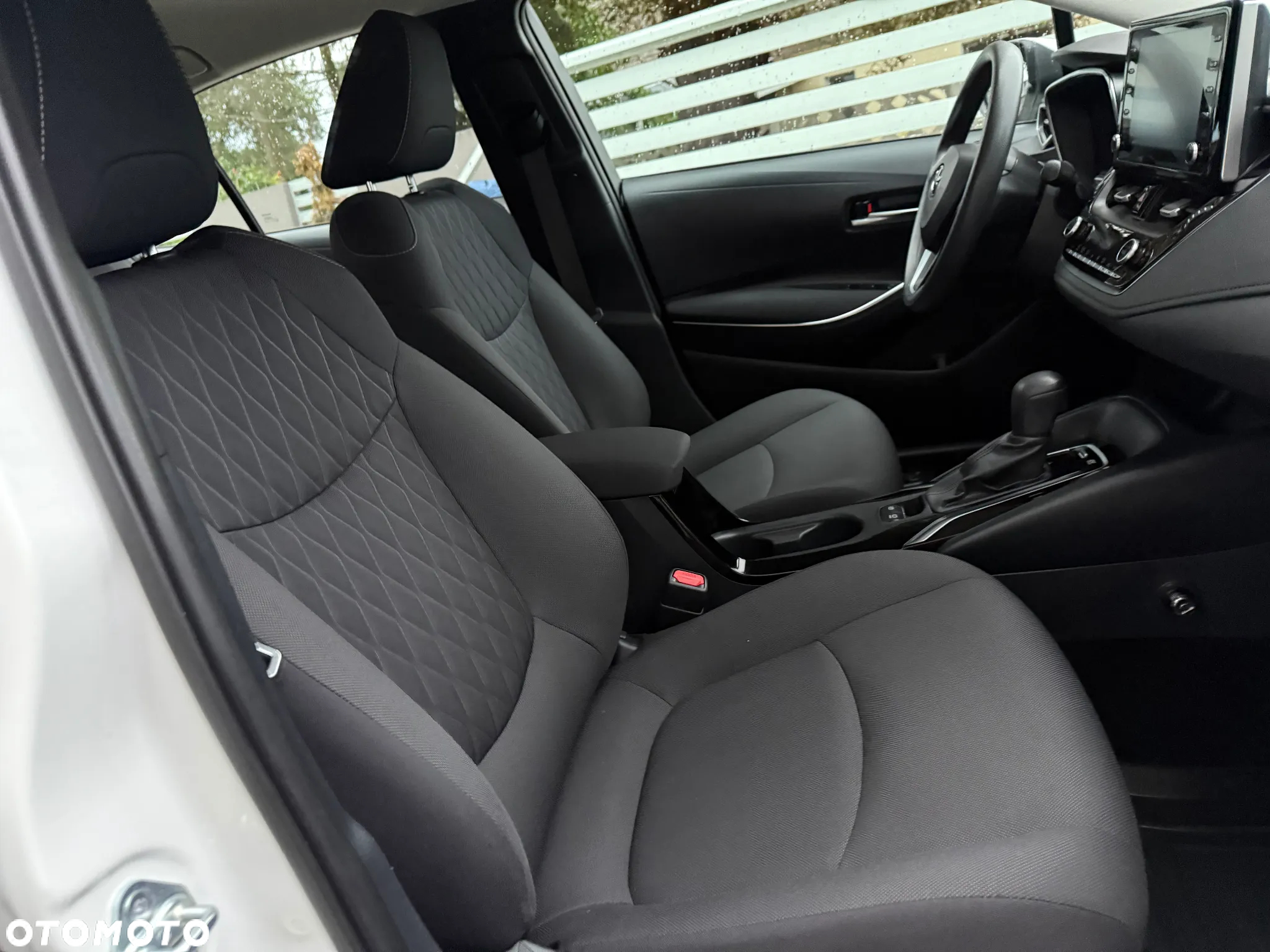 Toyota Corolla 1.8 Hybrid Active - 16