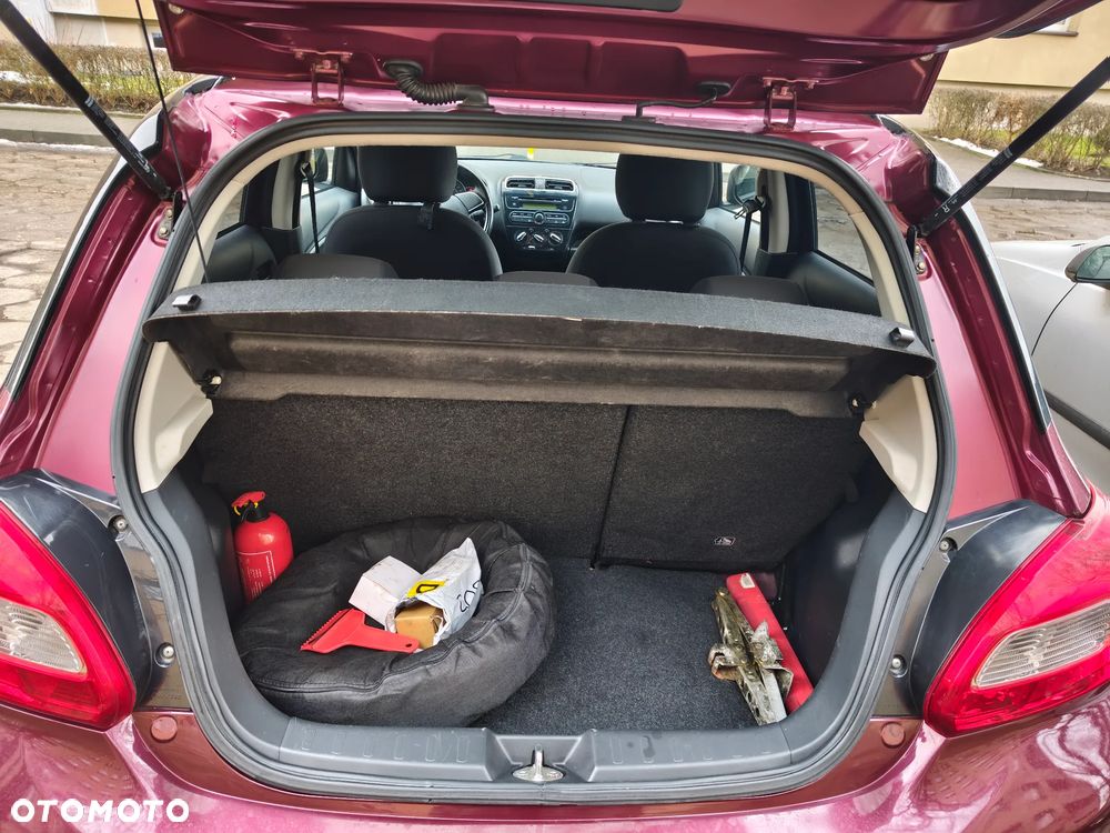 Mitsubishi Space Star - 13