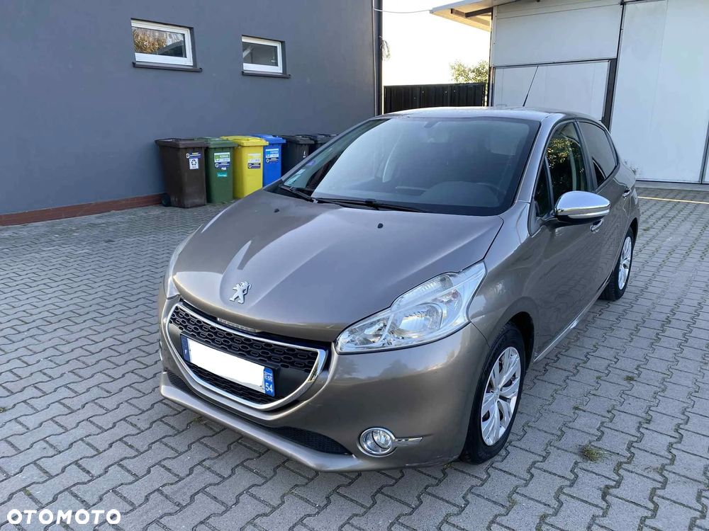 Peugeot 208 1.2 VTi Style - 4