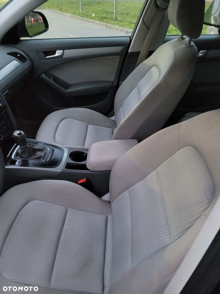 Audi A4 Limousine - 6